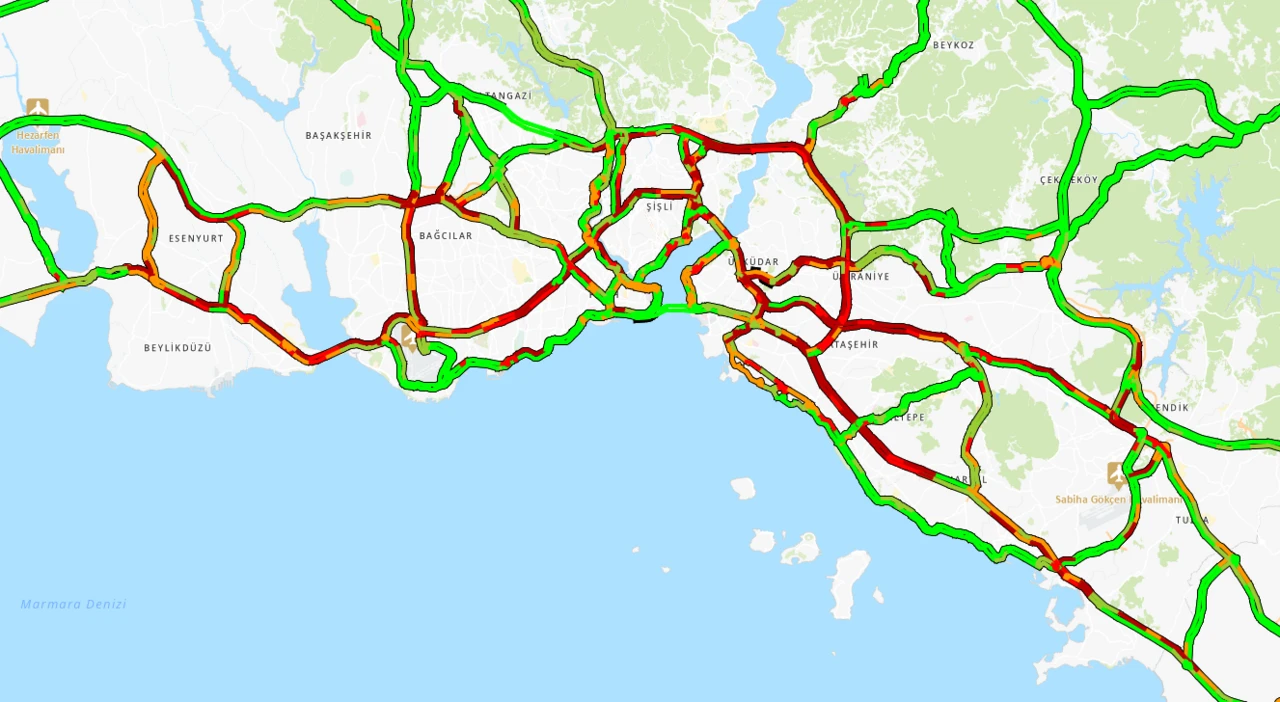 İstanbulluların trafik çilesi... Yoğunluk yüzde 85'e dayandı