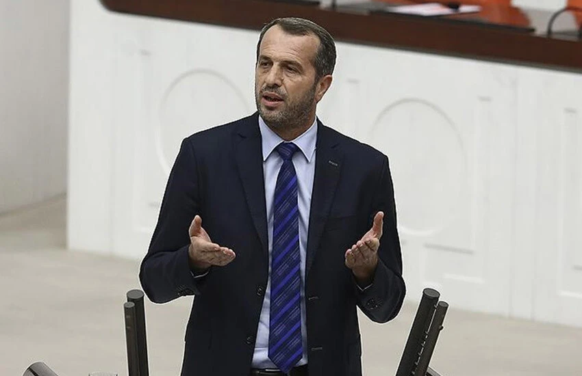 MHP'li Saffet Sancaklı Bahçeli'nin tepkisi üzerine istifa etti.