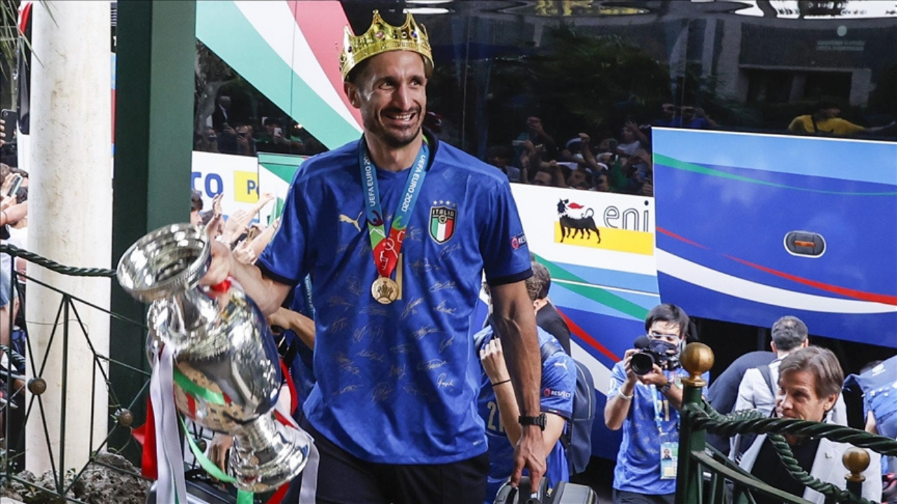 İtalyan oyuncu Chiellini futbol kariyerini noktaladı