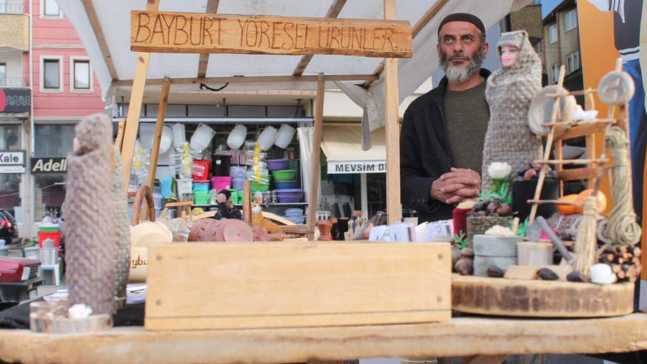 Taleplere yetişemiyor! Emekli olup kendi atölyesini kurdu: 30 çeşit ürünü tek başına üretip satıyor