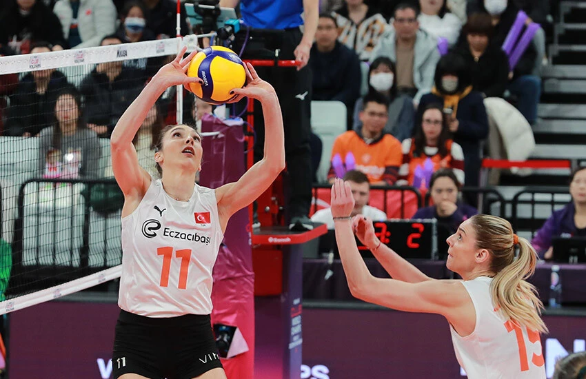 Erdoğan'dan Eczacıbaşı Dynavit'e tebrik