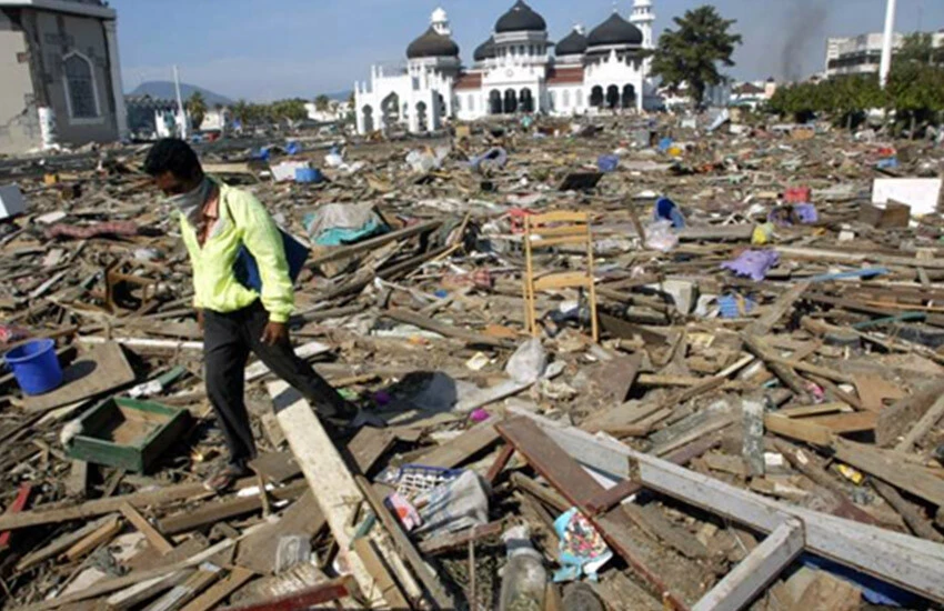 Hindistan'da 5,7 şiddetinde deprem