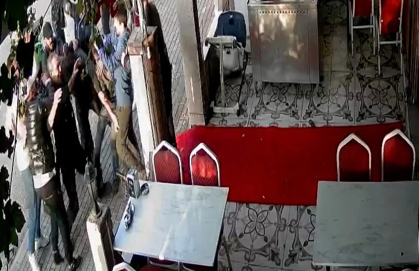 20 TL yüzünden ortalığı karıştırdı! Silahla iş yeri basıp ateş ettiler