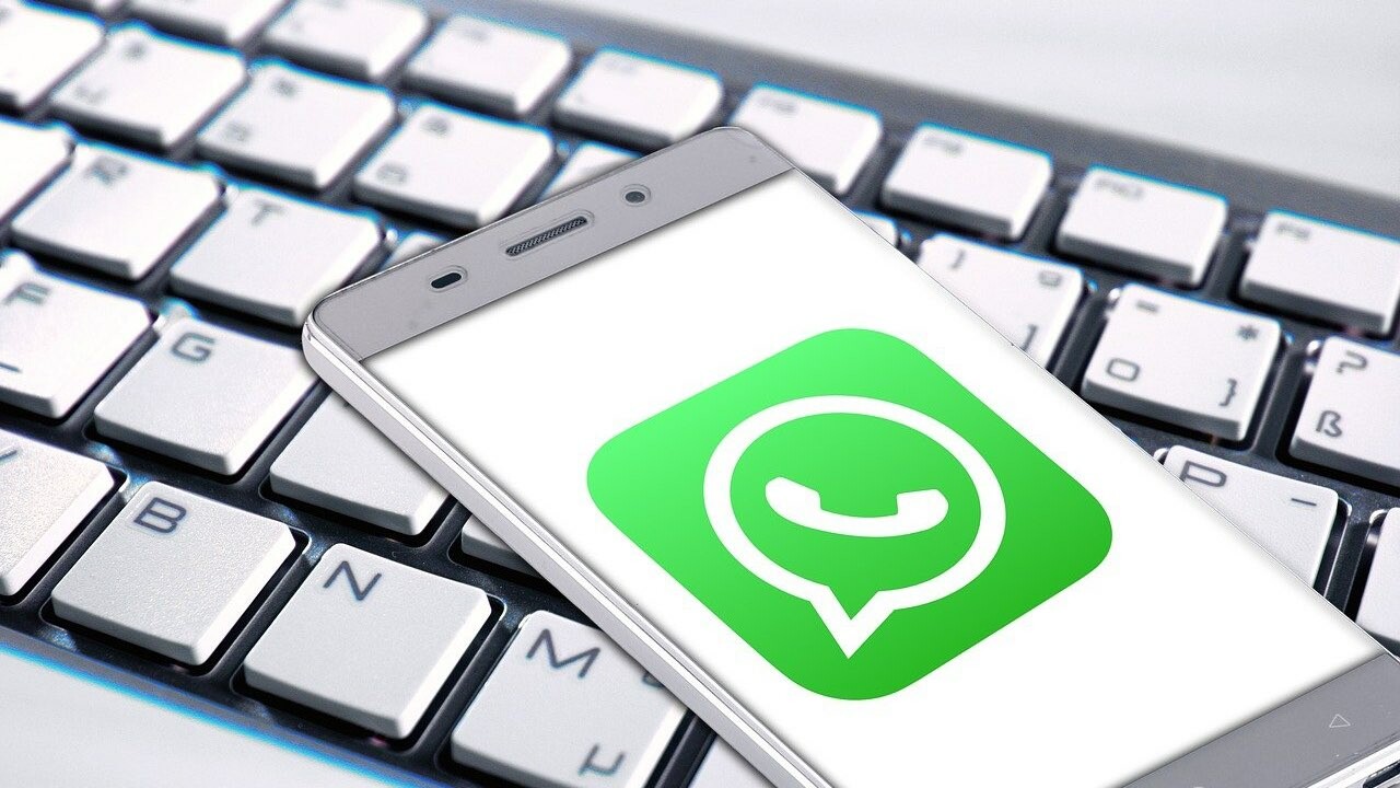 WhatsApp&#039;ta tasarım güncellemesi: Butonların yeri değişti