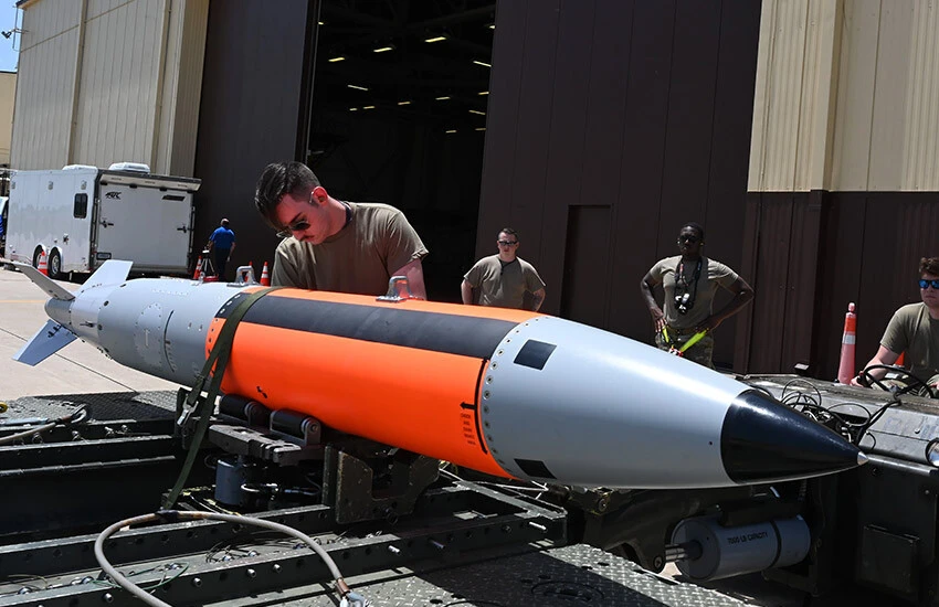 F-35 kargaşası! Nükleer bomba ve yükseltmeler sonrası ABD'li yetkililer büyük riski gördü, uyardı