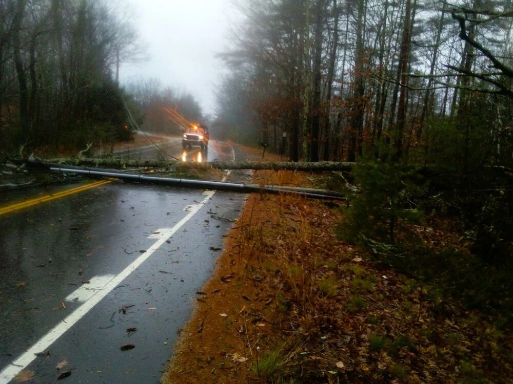 Şiddetli fırtına ABD'yi felç etti, 600 binden fazla kişi elektriksiz kaldı: Can kayıpları var