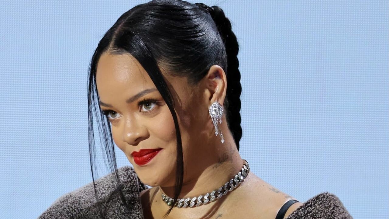 Hayranları albüm beklerken Rihanna&#039;nın açıklaması tüm umutları kesti