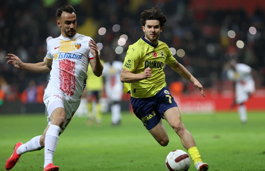 Fenerbahçe Kayseri deplasmanından lider dönü! Maç sonucu: Kayserispor 3-4 Fenerbahçe