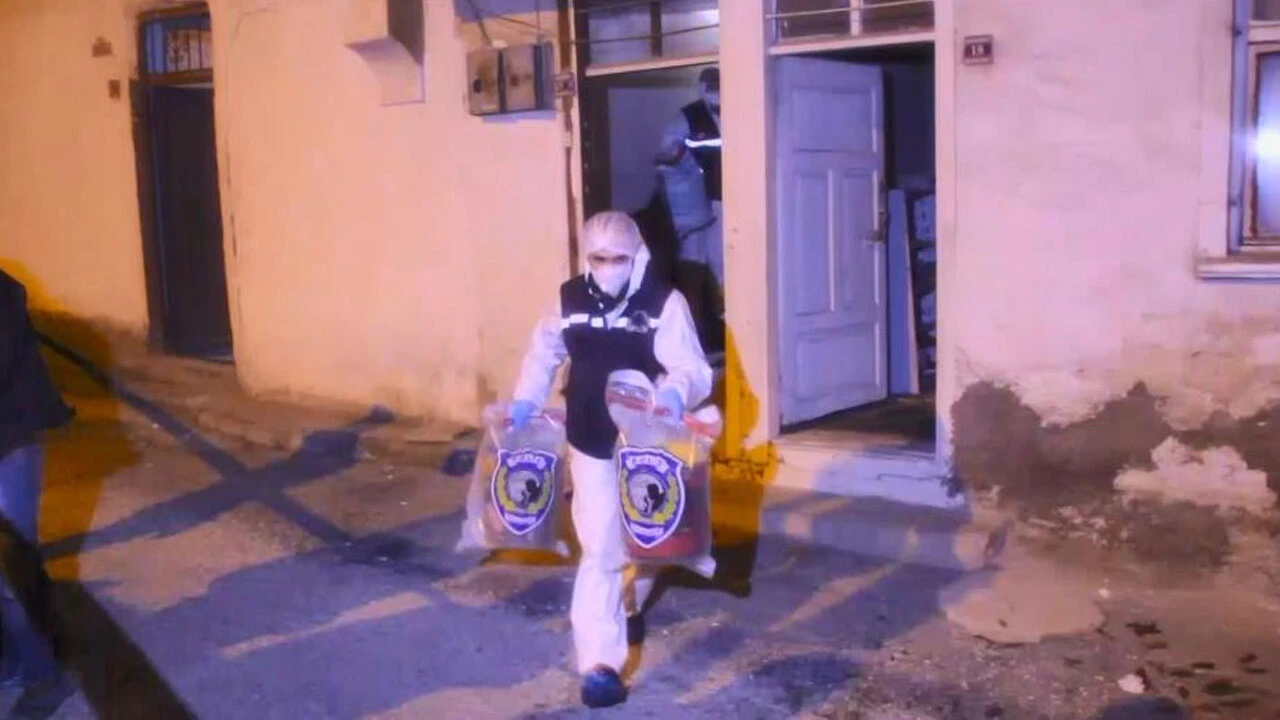 Çankırı'da tüyler ürperten evlat cinayeti! Babasını öldürdü, sobada yaktı 