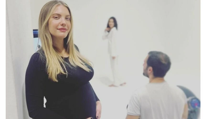 Karnı burnunda pozunu paylaşan Eda Ece, çıkan haberlere isyan etti