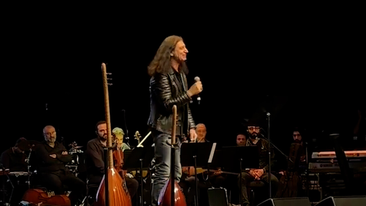 Murat Kekilli, Gazze'ye destek konserinde! “Yıkılasın İsrail enkazını göreyim. Sana ülke diyenin yüzüne tüküreyim”