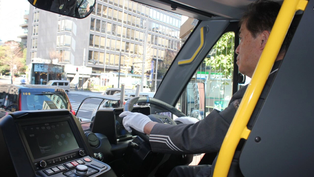 Türk markası elektrikli minibüs, Tokyo sokaklarında