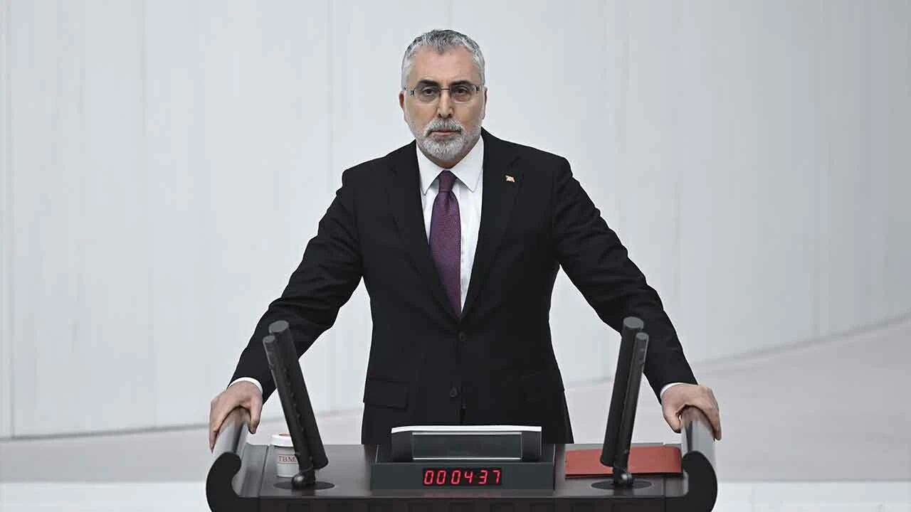 Bakan Işıkhan'dan asgari ücret açıklaması: Herkesin mutabık kalmasını ümit ediyoruz