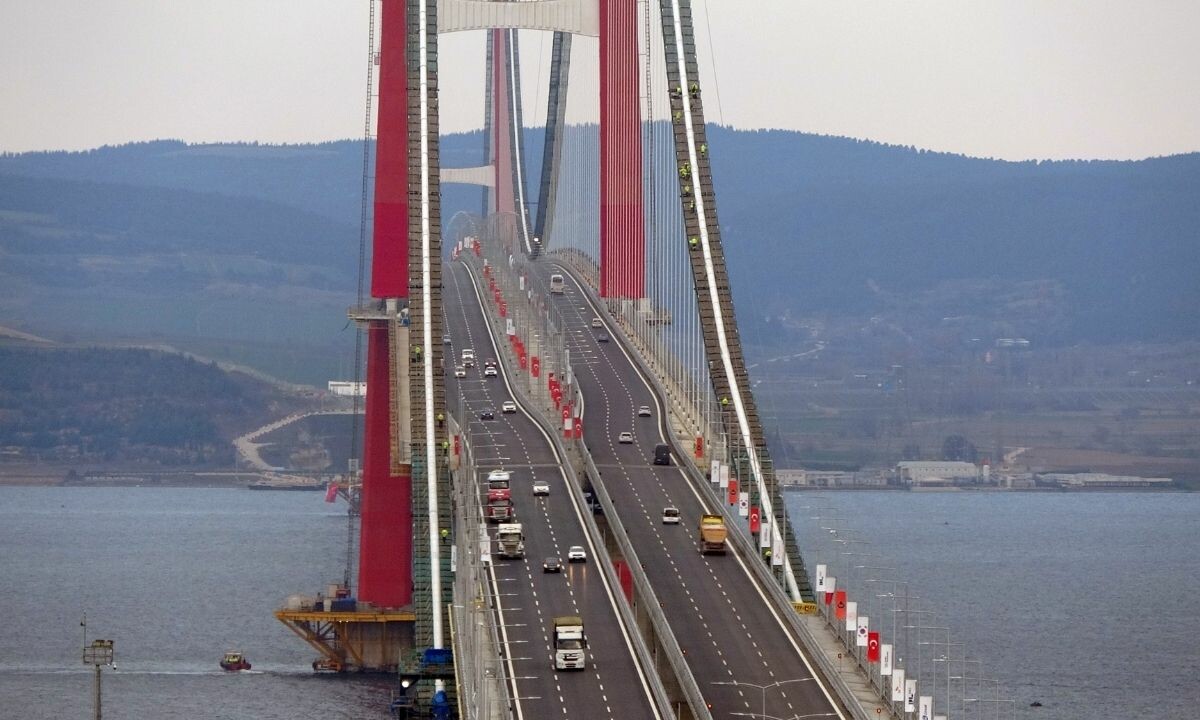 Çöpten dudak uçuklatan kazanç! Geri dönüşüm 10 Çanakkale Köprüsü’nü karşılıyor