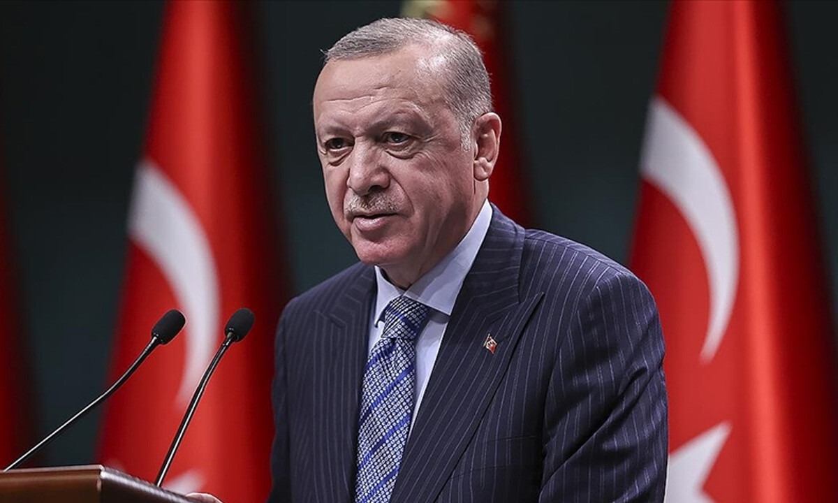 Cumhurbaşkanı Erdoğan, Özgür Özel&#039;den 50 bin lira tazminat kazandı