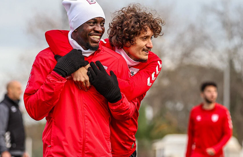 2 dönem transfer yasağı alan Samsunspor'da gözler kiralık oyuncularında