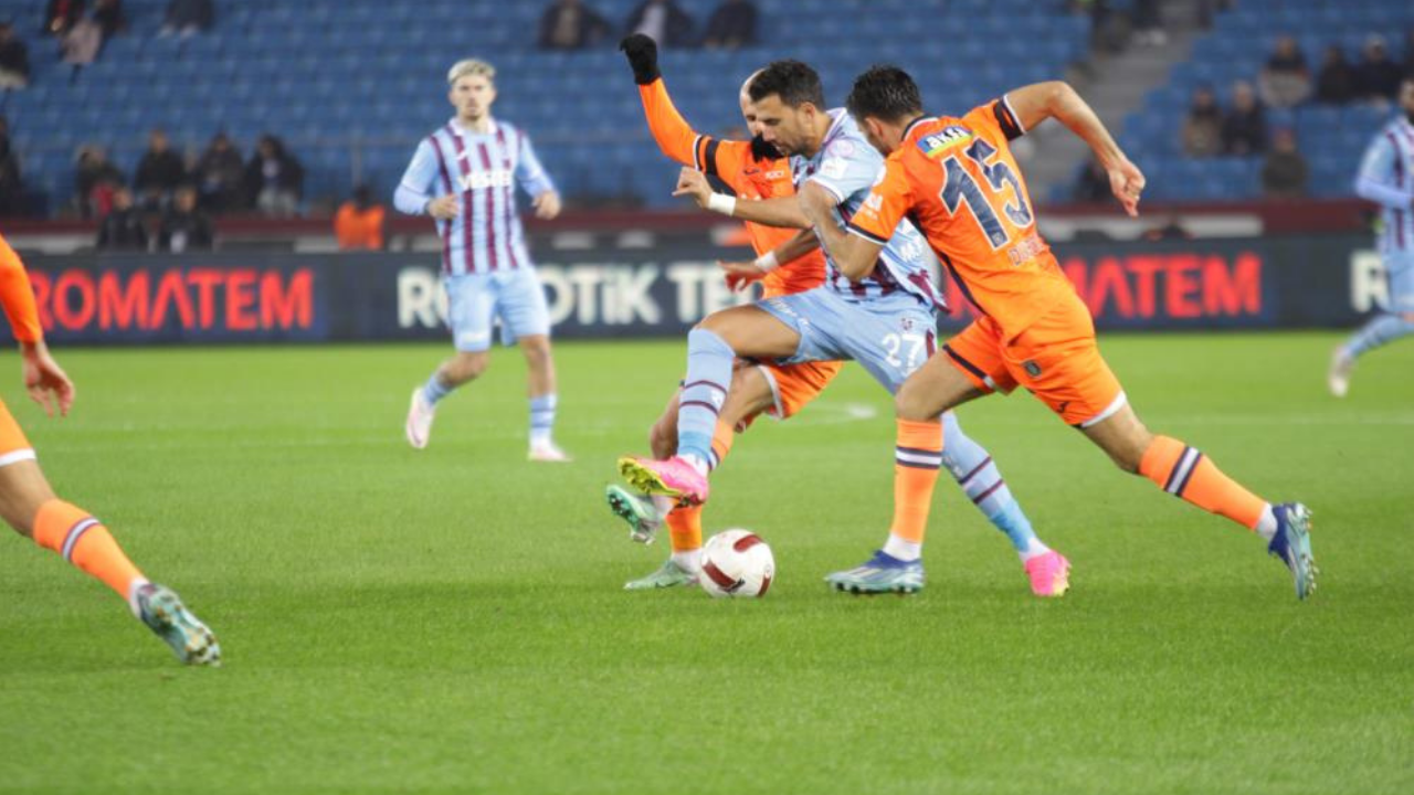 Trabzon&#039;da puanlar paylaşıldı! Maç sonucu:  Trabzonspor 1-1 Başakşehir