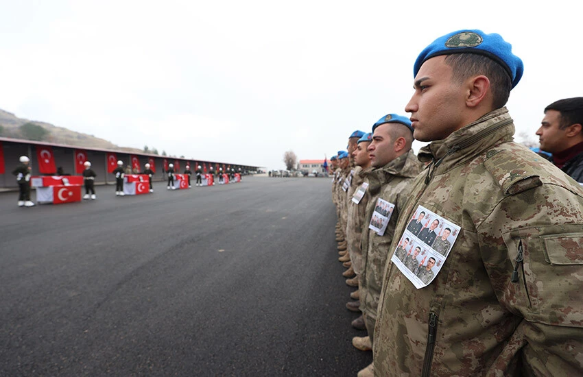 Türkiye şehitlerine ağladı! Şırnak’taki törenin ardından memleketlerine uğurlandılar