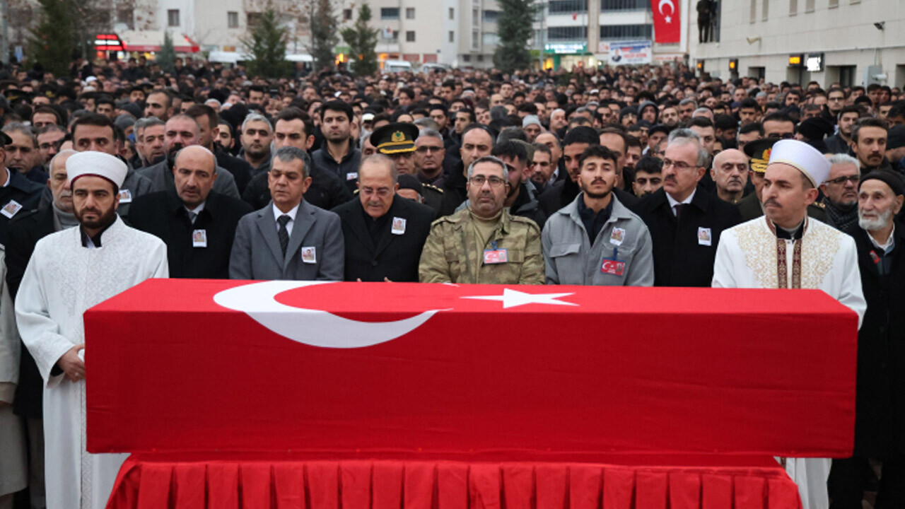 Şehit babası Demirtaş ve Kavala&#039;ya özgürlük isteyenlere ateş püskürdü: Hakkımı helal etmiyorum