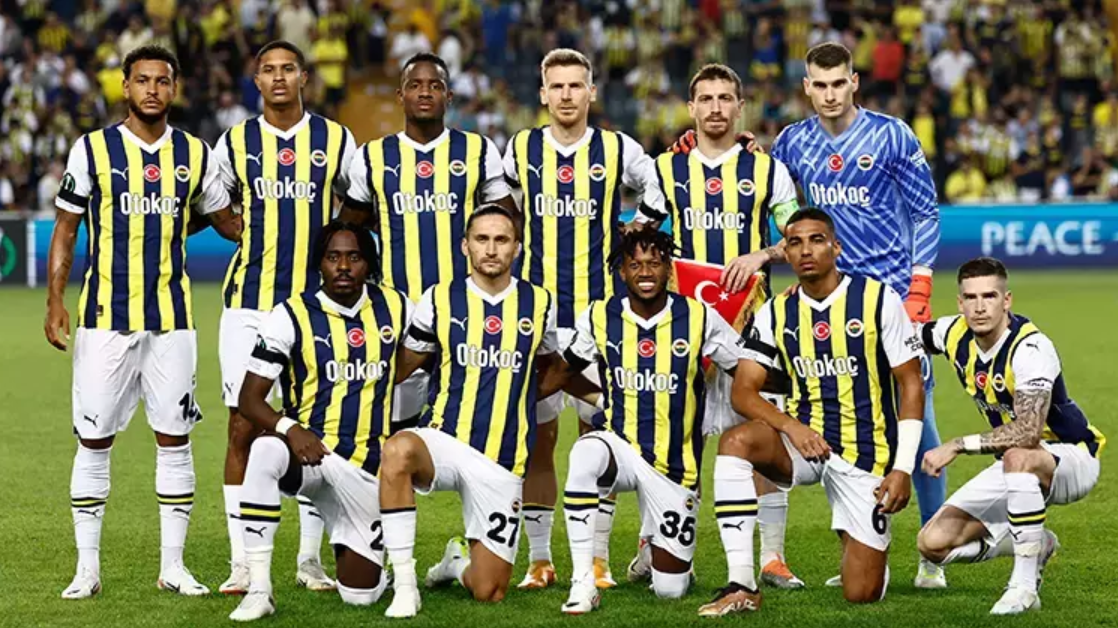 Derbi öncesi Fenerbahçe&#039;ye bir kötü haber daha! Yıldız futbolcu kadrodan çıkarıldı