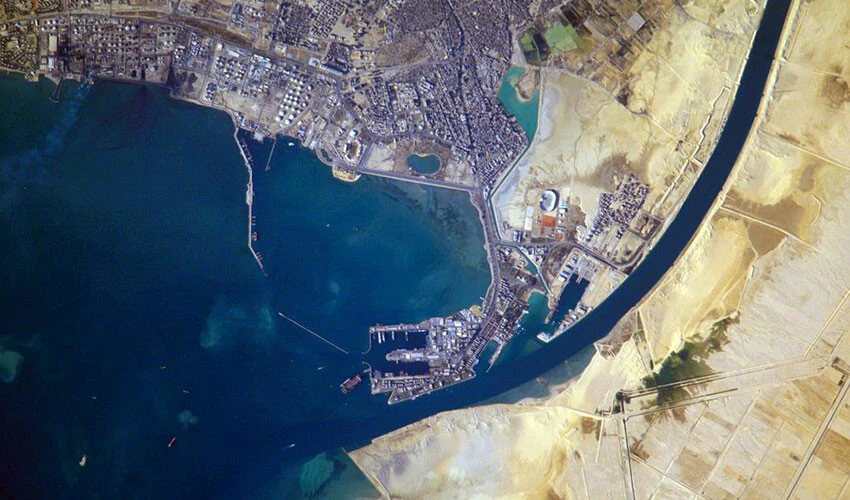 Kızıldeniz'de sular ısındı, şirketler rotayı değiştirdi! Küresel ticarette maliyetler iki katına çıktı