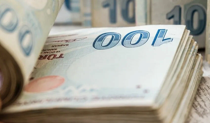 2024'ün odağında TL var! Gelecek yılın en gözde yatırımı Türk Lirası olacak