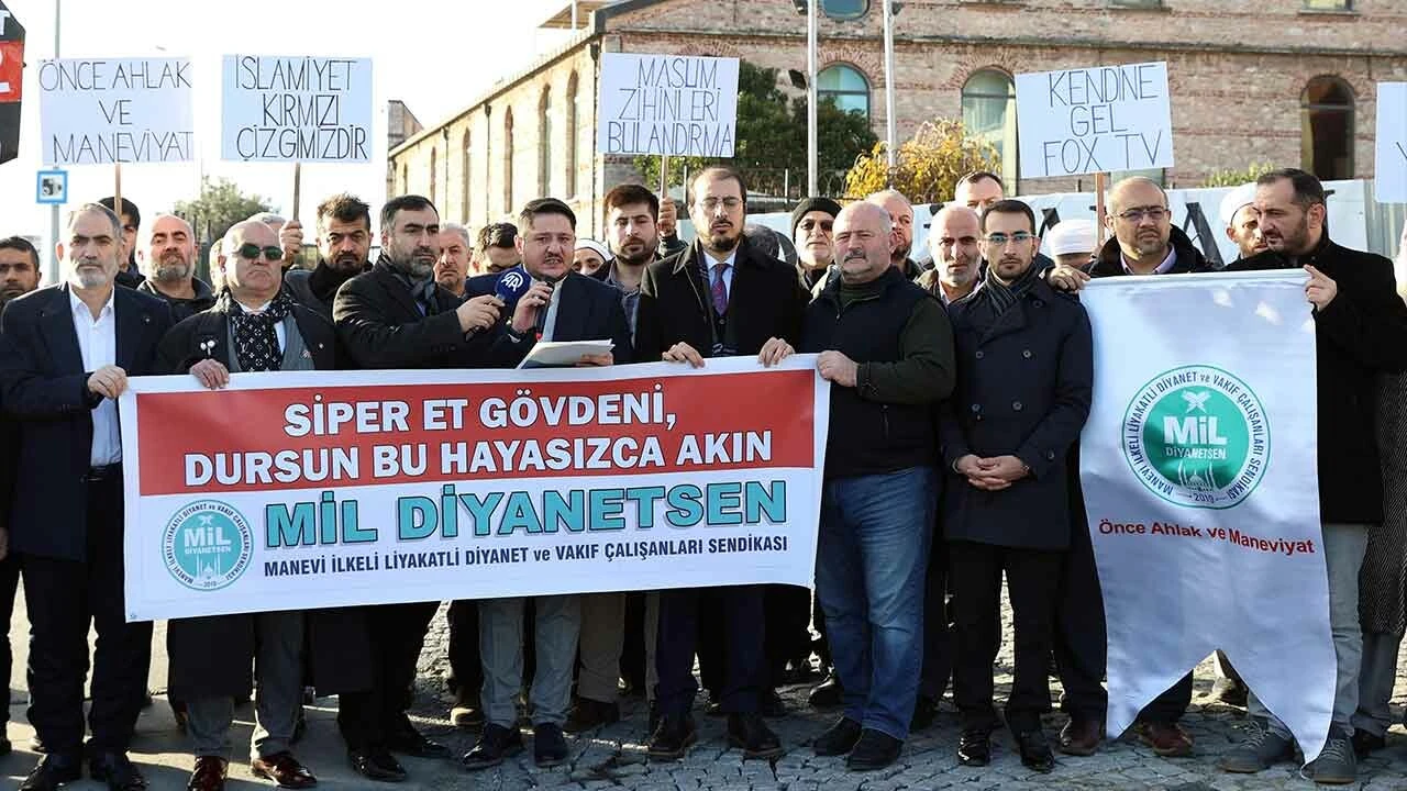 Kızıl Goncalar dizisine protesto! Kanalın önüne kadar gittiler