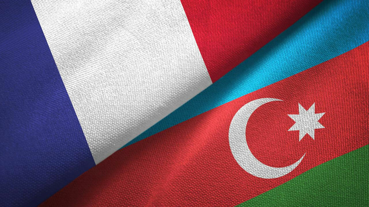 Azerbaycan&#039;dan Fransa&#039;ya nota: 2 Fransız &#039;istenmeyen kişi&#039; ilan edildi