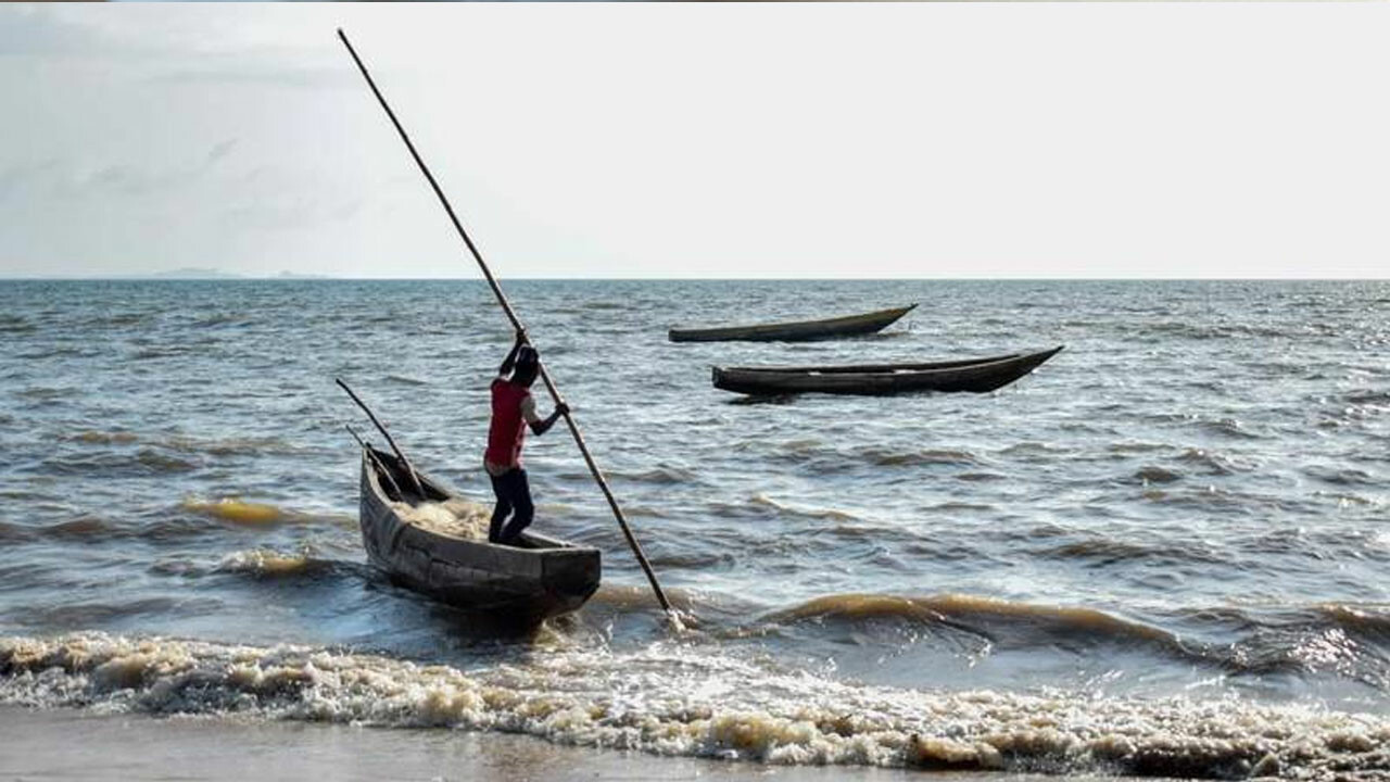 Kenya&#039;da tekneleri alabora olan 4 balıkçı 1 ay sonra kurtarıldı