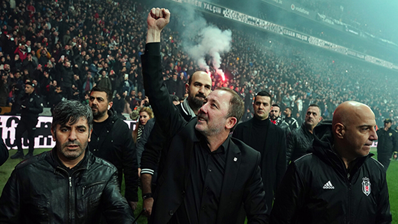 Beşiktaş&#039;ta rota Sergen Yalçın&#039;a döndü