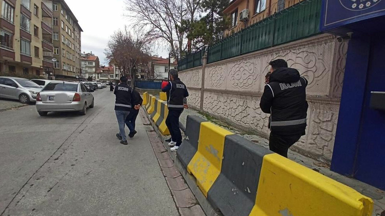 Konya&#039;da kaçakçılara dev operasyon: Çok sayıda gözaltı var