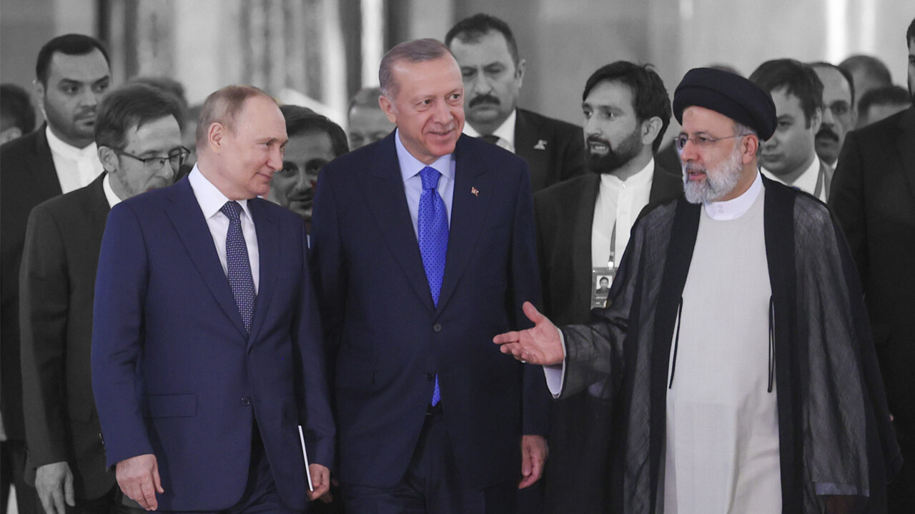 Yeni yılda diplomaside tam gaz! İlk misafirler Reisi ve Putin