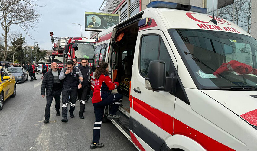 Bayrampaşa Belediyesi binasında korkutan yangın