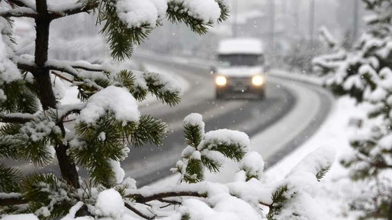 Meteoroloji bu 3 ili uyardı! Kuvvetli yağmur ve kar geliyor