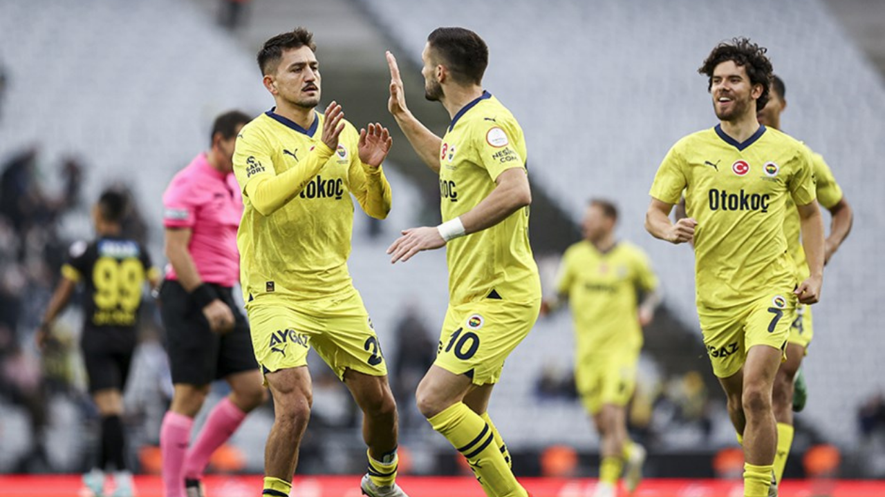 Cengiz 4 attı, Fenerbahçe İstanbul&#039;da farklı kazandı