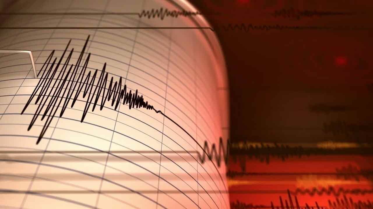 Filipinler&#039;de 6,7 büyüklüğünde deprem