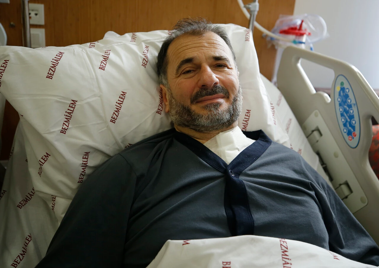 Fatih Camisi imamına Diyanet İşleri Başkanı Ali Erbaş'tan ziyaret: "Kaç kişiye nasip olur"