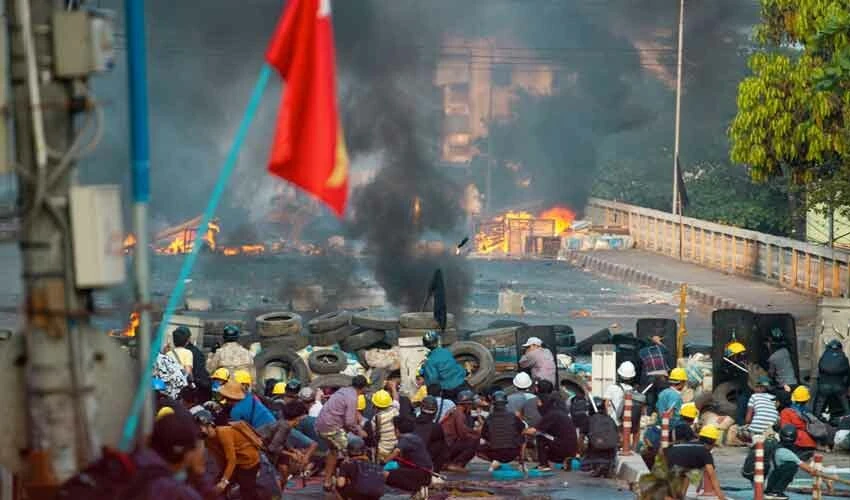 Çin arabulucu oldu, Myanmar ordusu ile silahlı gruplar ateşkese vardı