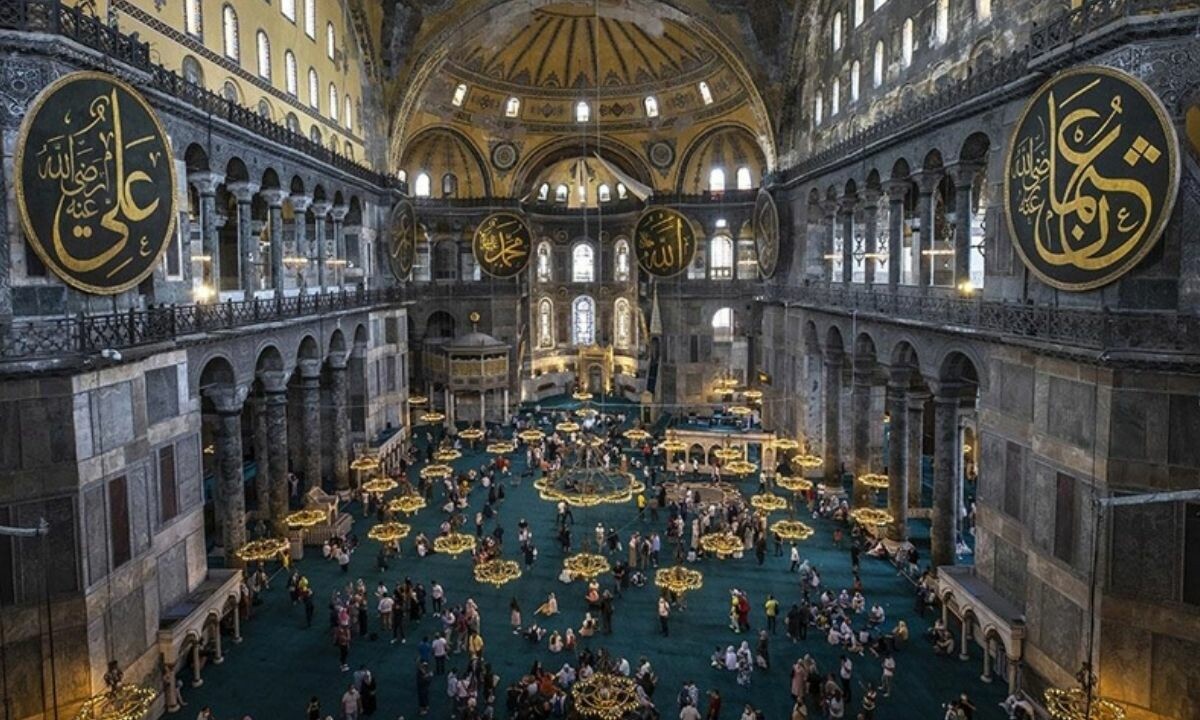 Yabancı turistler için Ayasofya giriş ücreti belli oldu! 15 Ocak’ta başlıyor