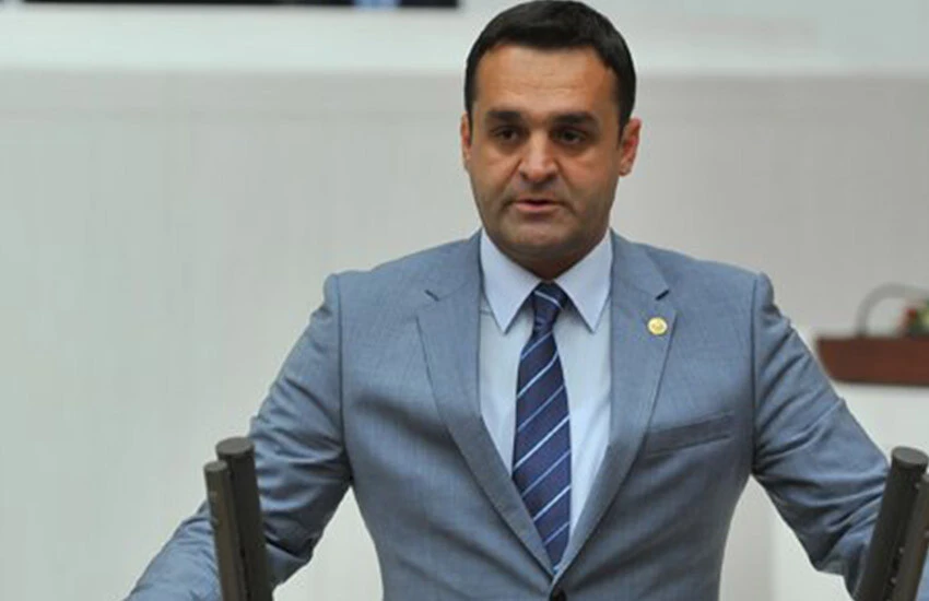 CHP'li milletvekili kaza geçirdi, 4 kişi yaralandı