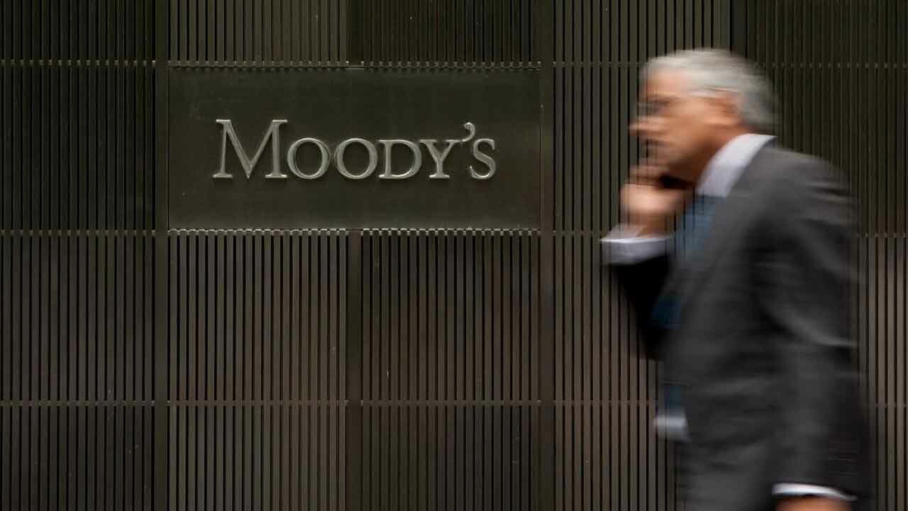 Moody&#039;s&#039;ten Türkiye kararı: Kredi notunu &#039;pozitif&#039;e çevirdi