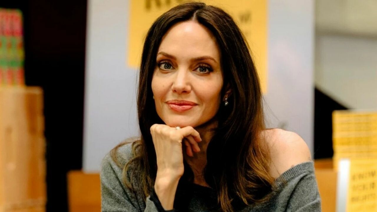 Angelina Jolie’nin mekanında Türk kahvesi servisi!