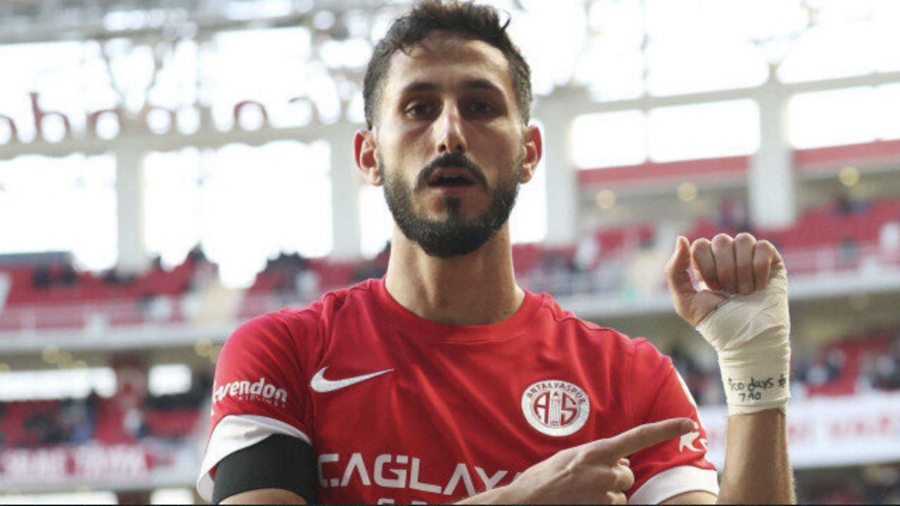 Antalyaspor, İsrailli futbolcusunu yaptığı hareketten dolayı kadro dışı bıraktı
