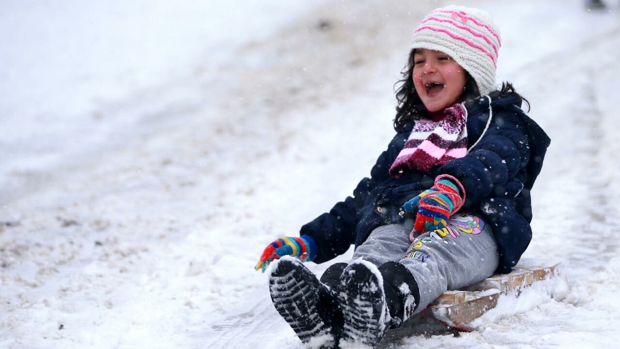 Eğitime kar engeli: Çok sayıda il ve ilçede okullar tatil edildi