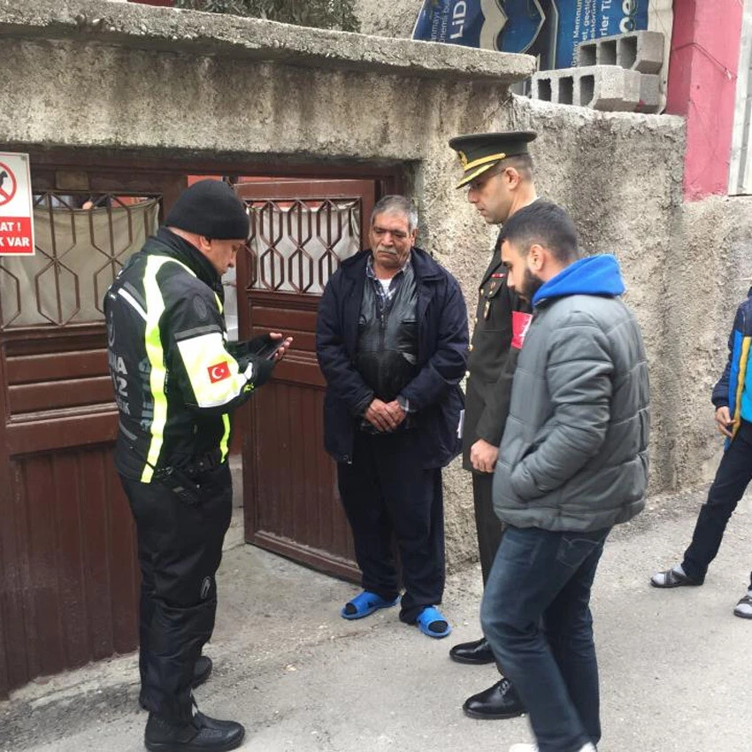 Bakışıyla hafızalara kazınmıştı! Şehit babası hayatını kaybetti