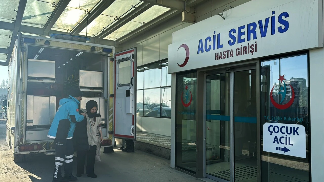 Yurtta yedikleri tantuni zehirledi: 95 öğrenci hastanelik oldu