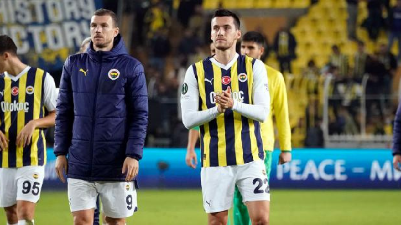 Fenerbahçe&#039;nin golcüsünü resmen açıkladılar! İşte yeni adresi