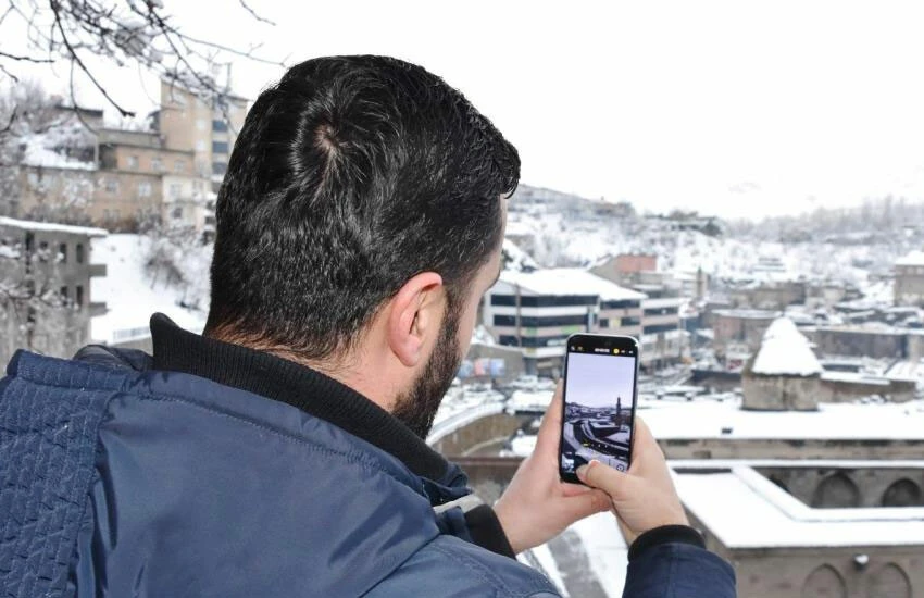Bitlis'in tarihi güzellikleri kış mevsiminin büyüsüne kapıldı