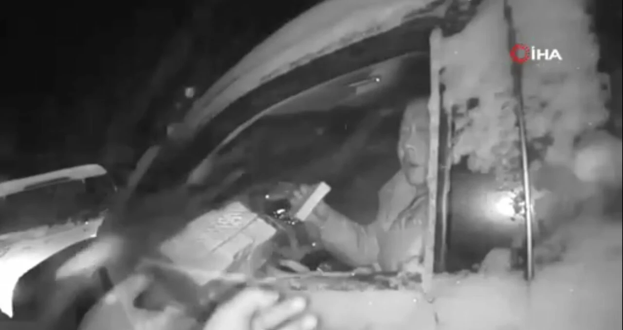 Çin'de çığ faciası: Turistler mahsur kaldı