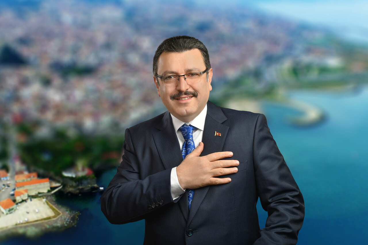 AK Parti Trabzon Büyükşehir Belediye Başkan Adayı Ahmet Metin Genç kimdir?